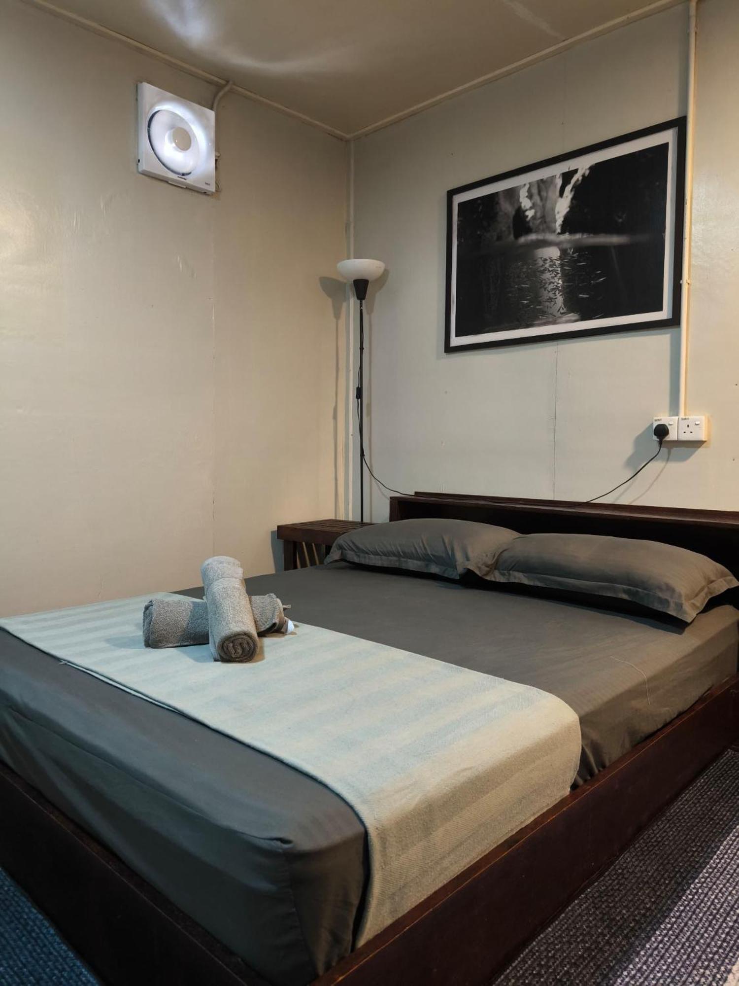 Seahorse Diver Guesthouse Kampong Pasir Panjang  المظهر الخارجي الصورة