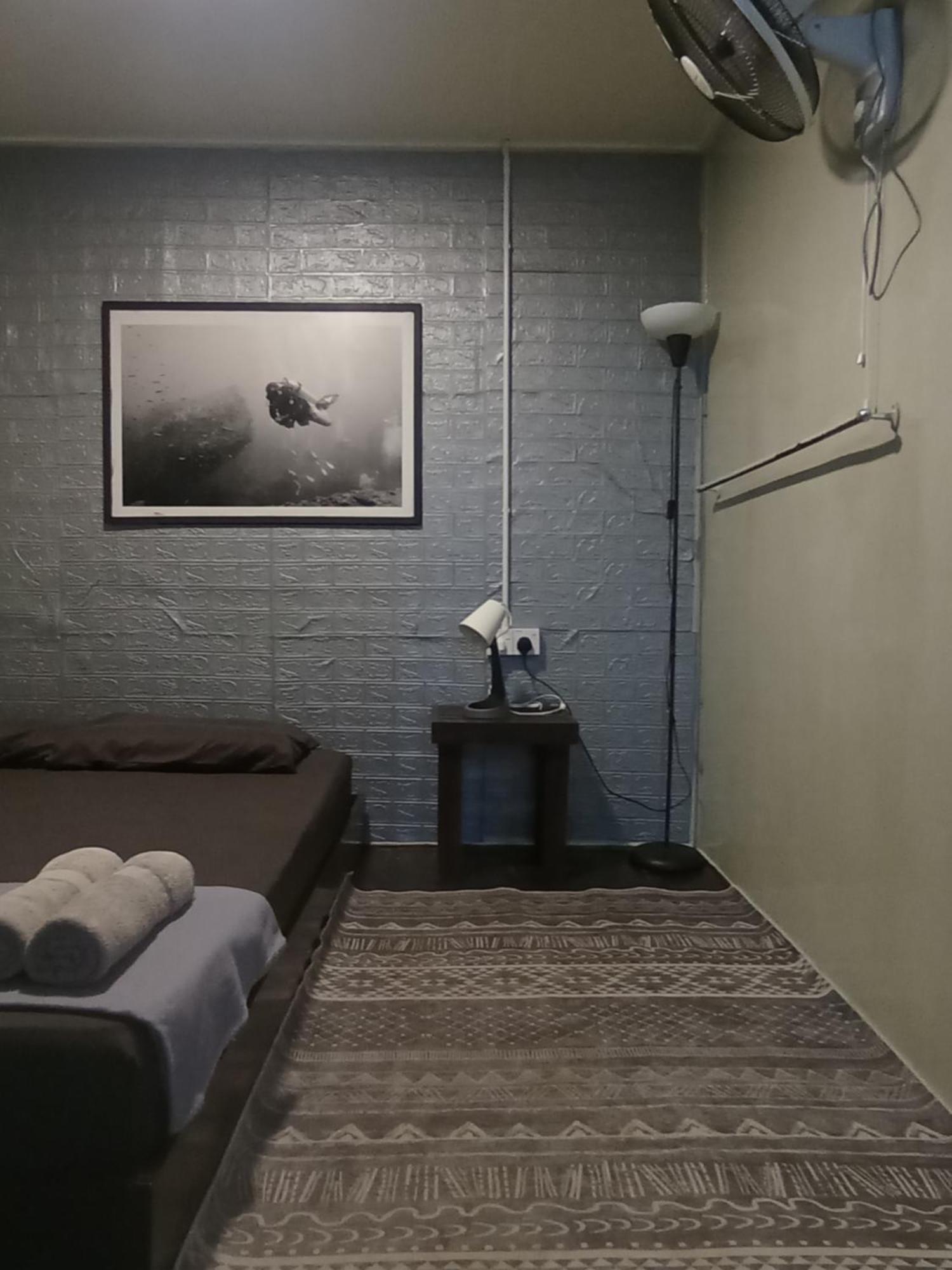 Seahorse Diver Guesthouse Kampong Pasir Panjang  المظهر الخارجي الصورة