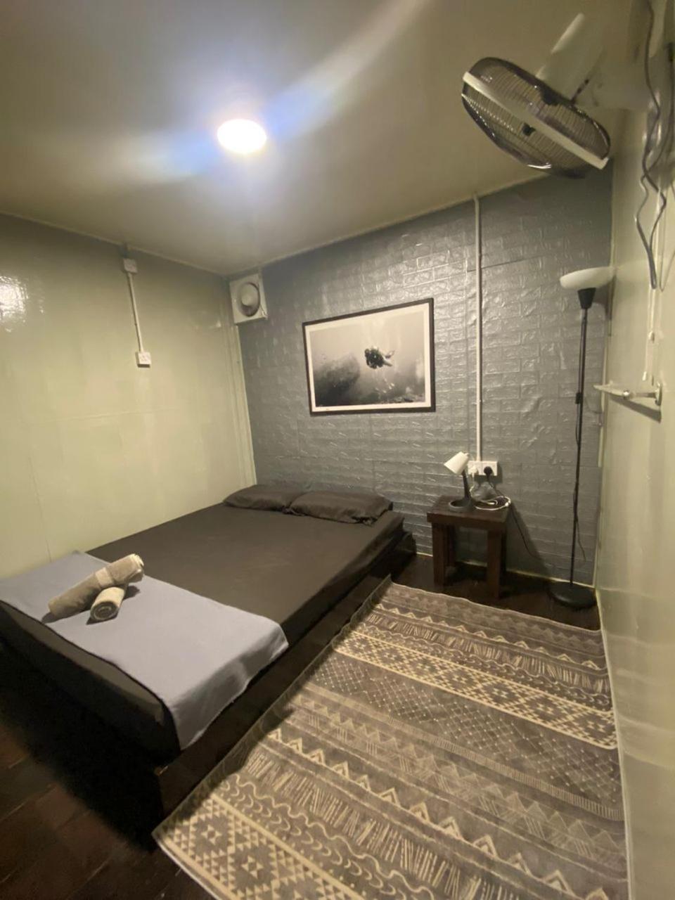 Seahorse Diver Guesthouse Kampong Pasir Panjang  المظهر الخارجي الصورة