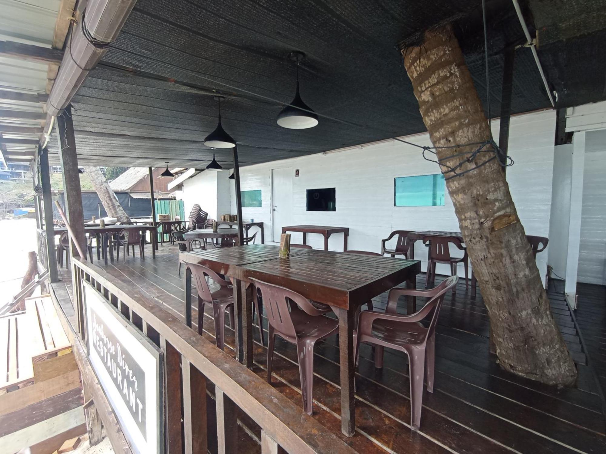 Seahorse Diver Guesthouse Kampong Pasir Panjang  المظهر الخارجي الصورة