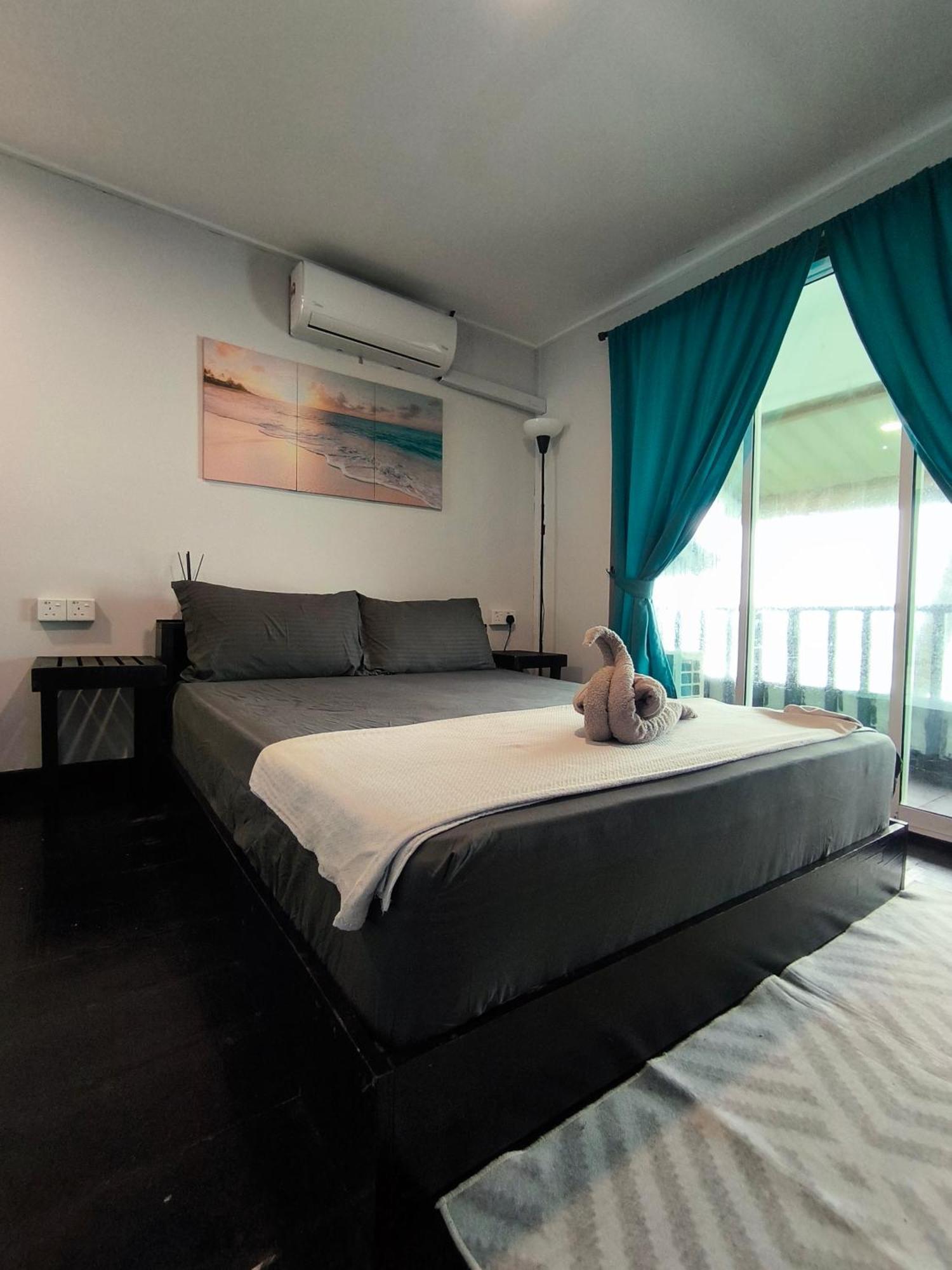Seahorse Diver Guesthouse Kampong Pasir Panjang  المظهر الخارجي الصورة