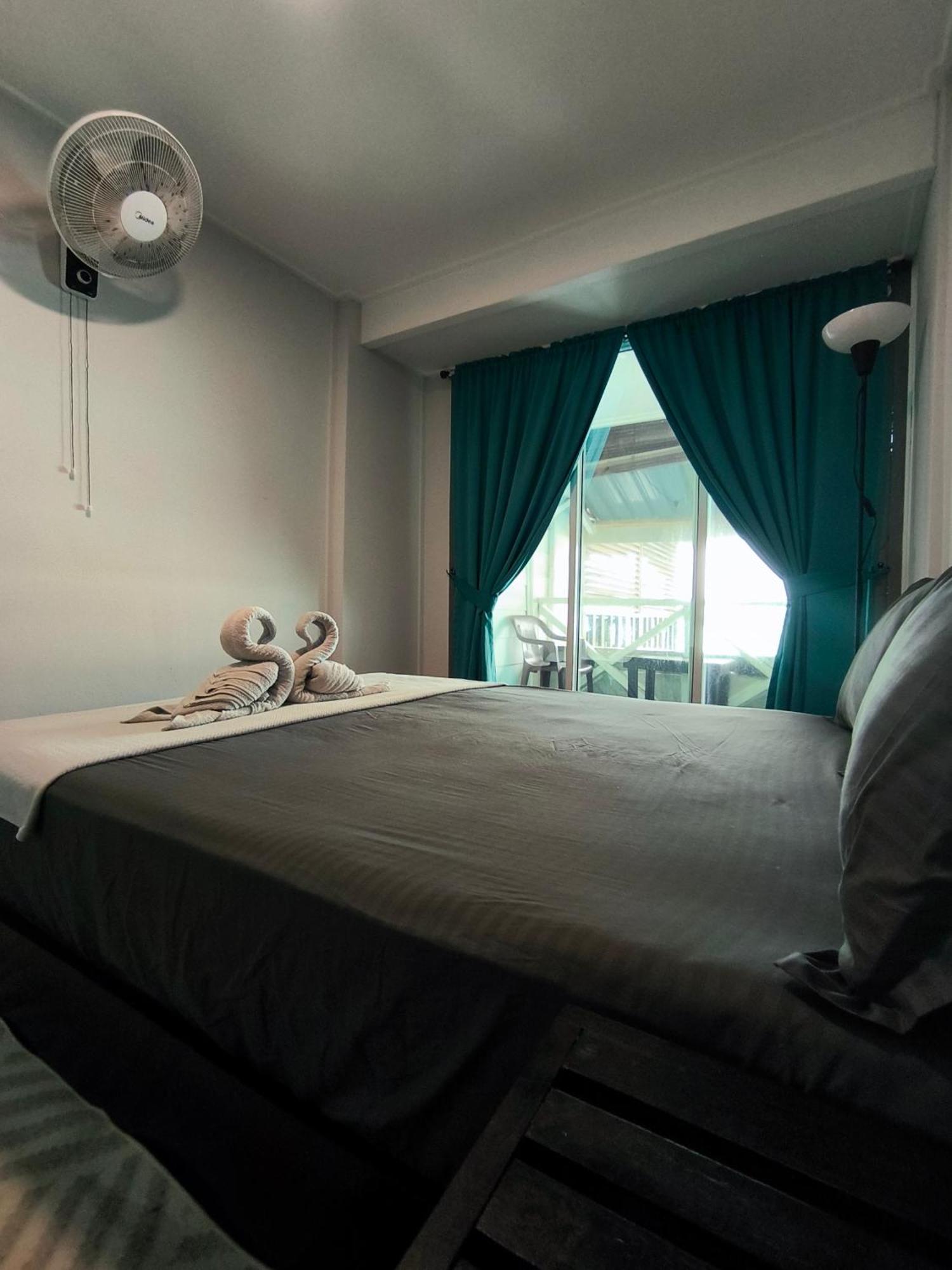 Seahorse Diver Guesthouse Kampong Pasir Panjang  المظهر الخارجي الصورة