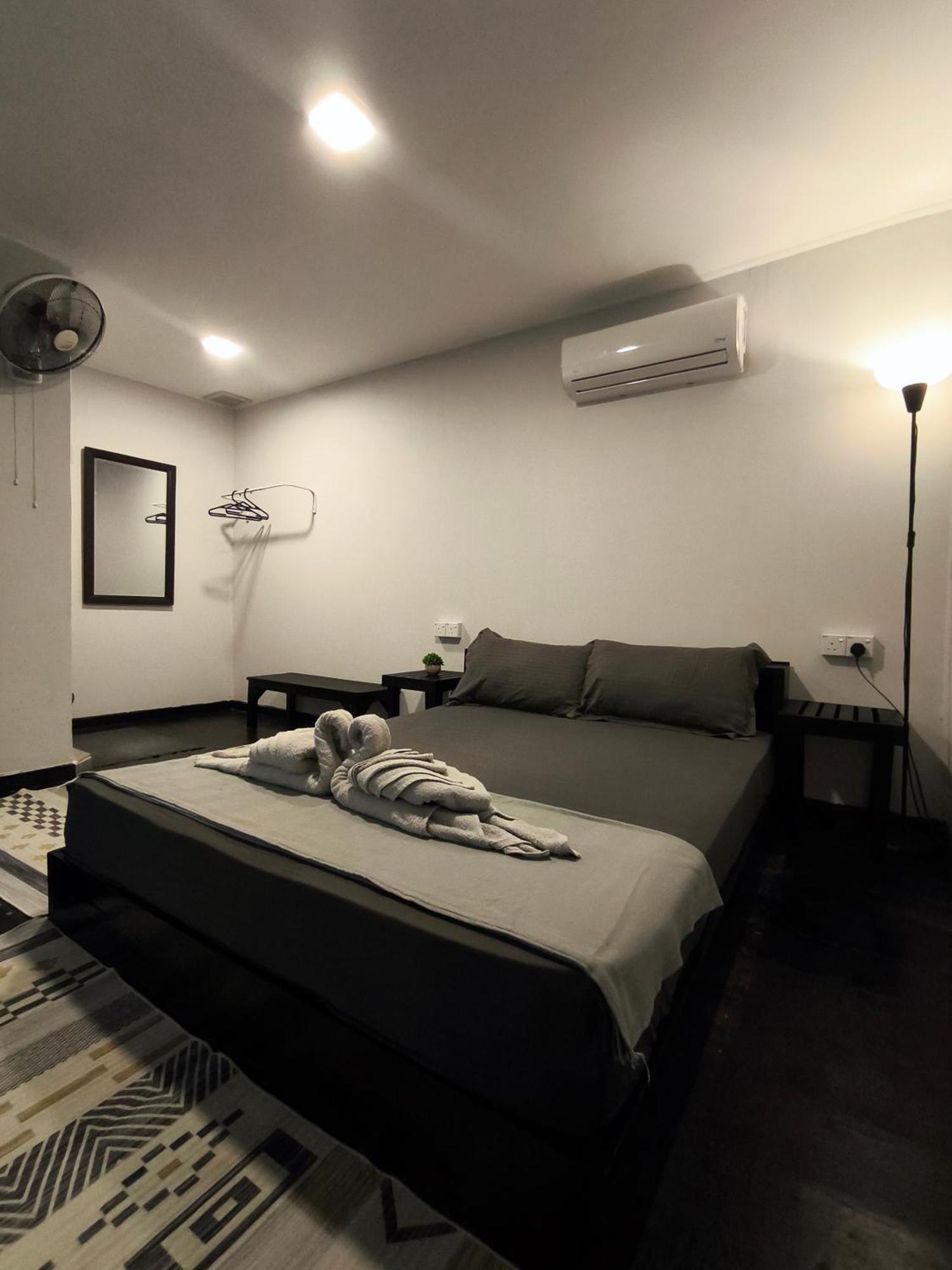 Seahorse Diver Guesthouse Kampong Pasir Panjang  المظهر الخارجي الصورة