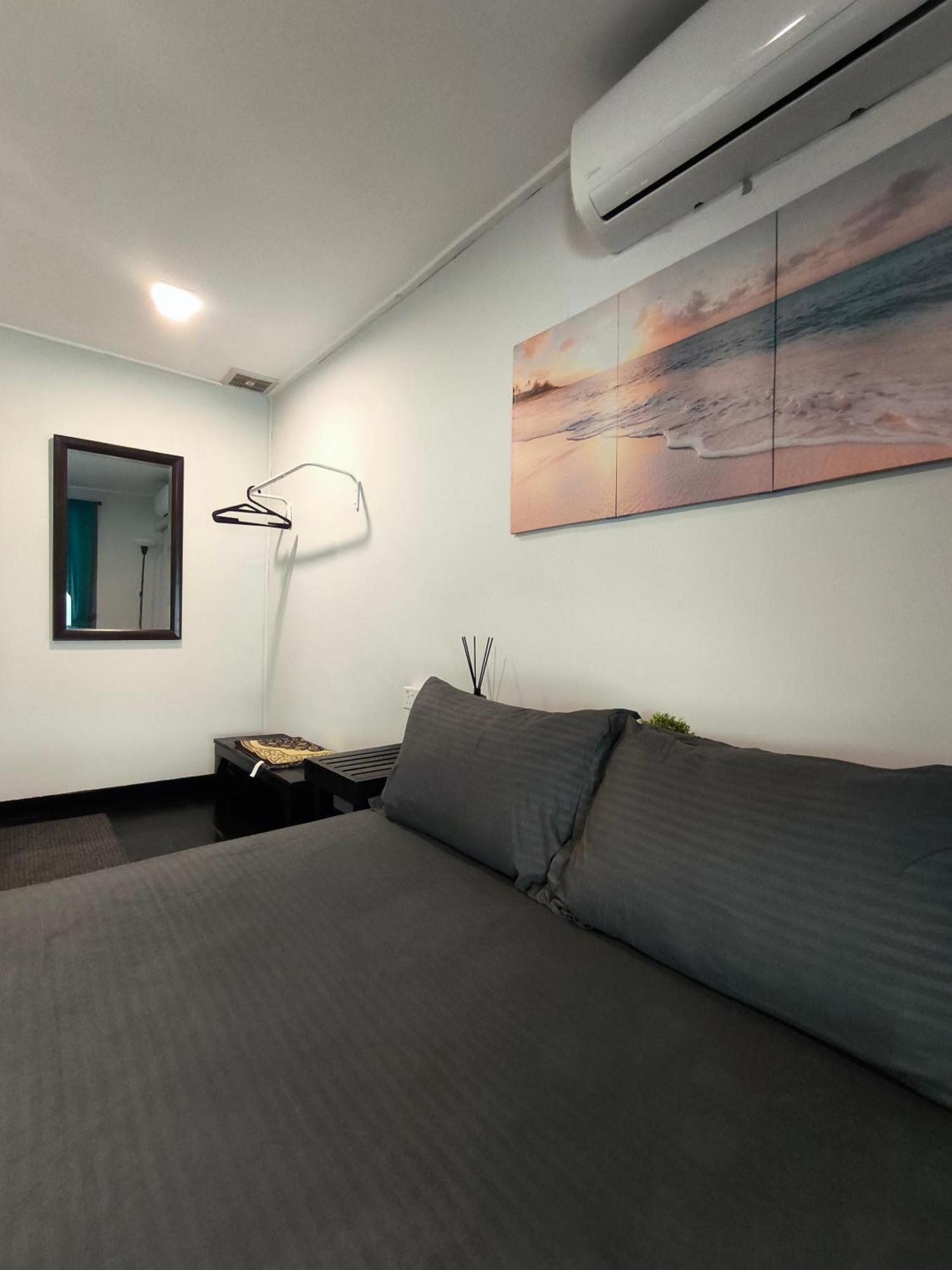 Seahorse Diver Guesthouse Kampong Pasir Panjang  المظهر الخارجي الصورة