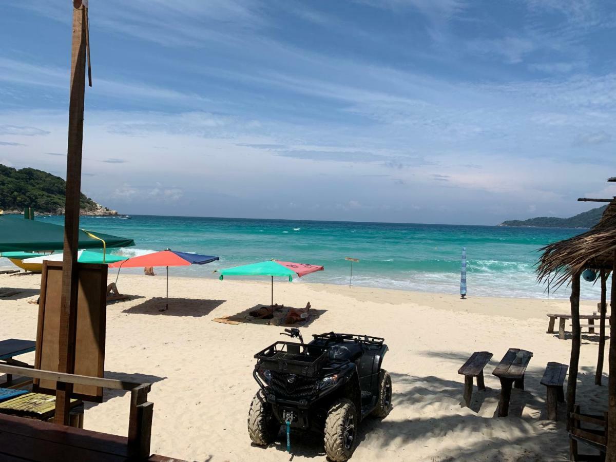 Seahorse Diver Guesthouse Kampong Pasir Panjang  المظهر الخارجي الصورة
